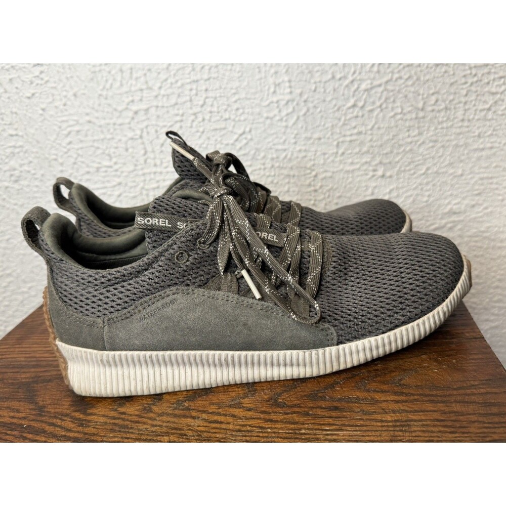 Sorel Out N About Plus Lace Sneakers | Olive Green Waterproof | Women's size 8.5